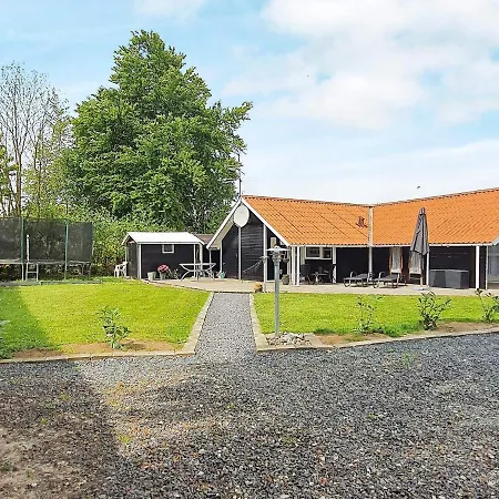 Luxury Retreat On Als Сasa de vacaciones Sarup